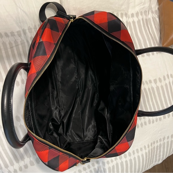 Vera Bradley Weekender - Picture 3 of 4
